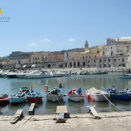 Alibi Museum: Gioiello Con Vista Sul Museo Archeologico Nazionale, Letto E Doccia Con Cromoterapia, Smart Tv, Wifi E A/c