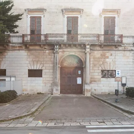 Gæstehus Alibi Museum: Gioiello Con Vista Sul Museo Archeologico Nazionale, Letto E Doccia Con Cromoterapia, Smart Tv, Wifi E A/c